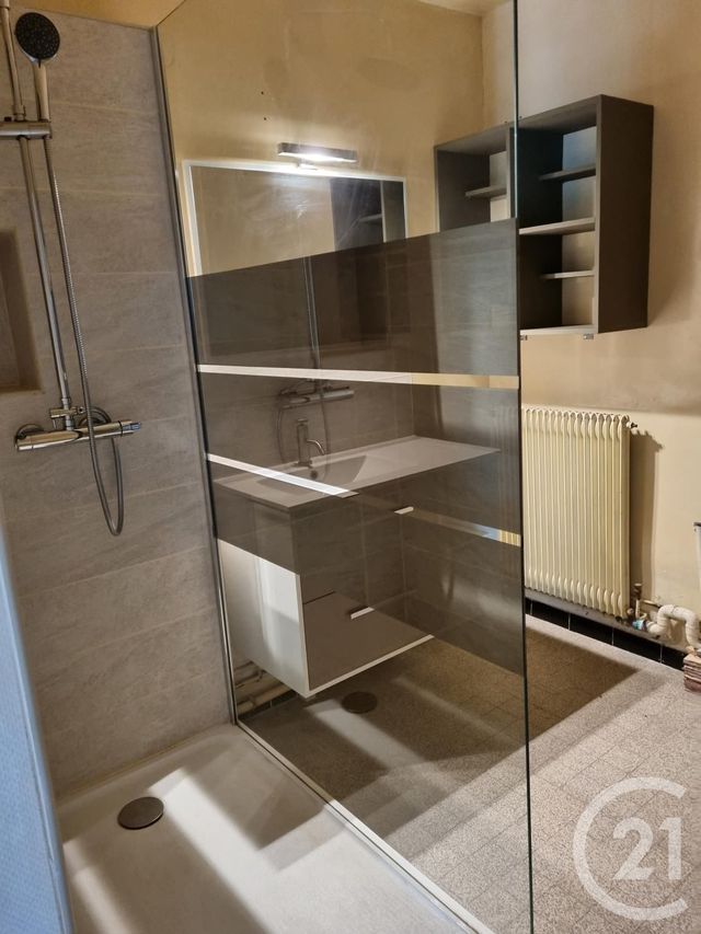 appartement à louer - 3 pièces - 62.0 m2 - MARTIGUES - 13 - PROVENCE-ALPES-COTE-D-AZUR - Century 21 Icaza Immobilier appartement à louer - 3 pièces - 62.0 m2 - MARTIGUES - 13 - PROVENCE-ALPES-COTE-D-AZUR - Century 21 Icaza Immobilier