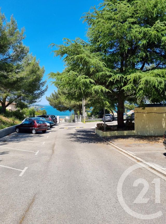 appartement à louer - 3 pièces - 62.0 m2 - MARTIGUES - 13 - PROVENCE-ALPES-COTE-D-AZUR - Century 21 Icaza Immobilier appartement à louer - 3 pièces - 62.0 m2 - MARTIGUES - 13 - PROVENCE-ALPES-COTE-D-AZUR - Century 21 Icaza Immobilier