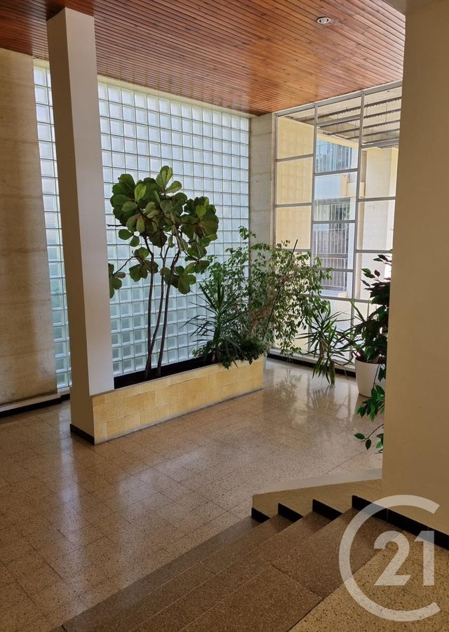 appartement à louer - 3 pièces - 62.0 m2 - MARTIGUES - 13 - PROVENCE-ALPES-COTE-D-AZUR - Century 21 Icaza Immobilier appartement à louer - 3 pièces - 62.0 m2 - MARTIGUES - 13 - PROVENCE-ALPES-COTE-D-AZUR - Century 21 Icaza Immobilier