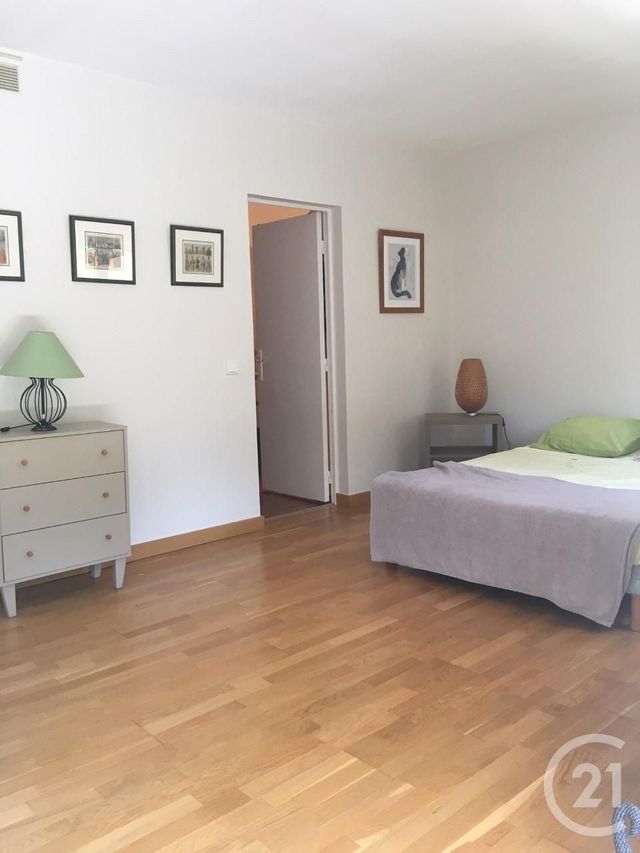 Afficher la photo en grand Appartement T5 à vendre - 5 pièces - 117.62 m2 - MARTIGUES - 13 - PROVENCE-ALPES-COTE-D-AZUR - Century 21 Icaza Immobilier