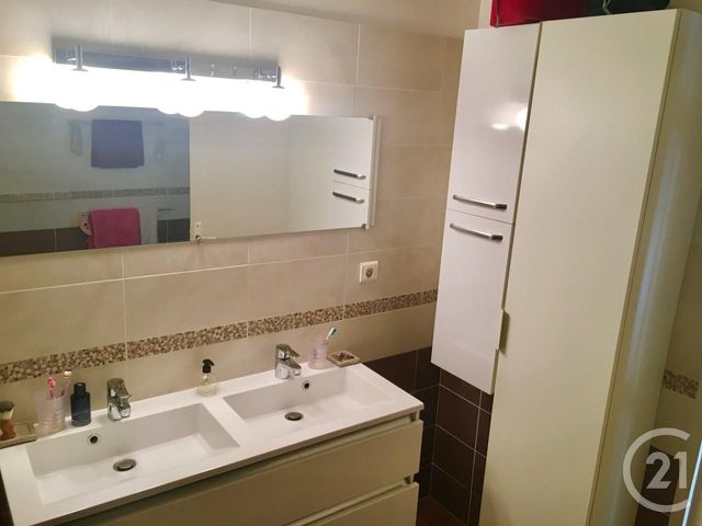 Afficher la photo en grand Appartement T5 à vendre - 5 pièces - 117.62 m2 - MARTIGUES - 13 - PROVENCE-ALPES-COTE-D-AZUR - Century 21 Icaza Immobilier