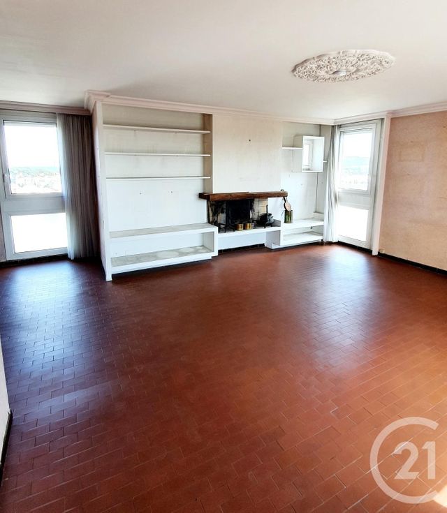 Appartement F5 à vendre - 5 pièces - 114.42 m2 - MARTIGUES - 13 - PROVENCE-ALPES-COTE-D-AZUR - Century 21 Icaza Immobilier Appartement F5 à vendre - 5 pièces - 114.42 m2 - MARTIGUES - 13 - PROVENCE-ALPES-COTE-D-AZUR - Century 21 Icaza Immobilier