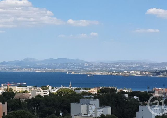 Appartement F5 à vendre - 5 pièces - 114.42 m2 - MARTIGUES - 13 - PROVENCE-ALPES-COTE-D-AZUR - Century 21 Icaza Immobilier Appartement F5 à vendre - 5 pièces - 114.42 m2 - MARTIGUES - 13 - PROVENCE-ALPES-COTE-D-AZUR - Century 21 Icaza Immobilier