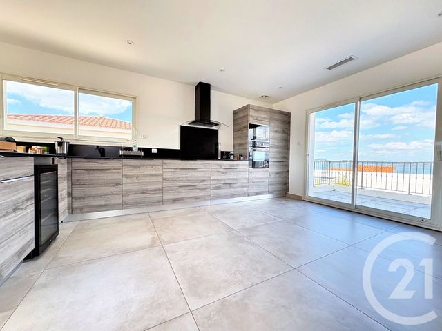 maison à vendre - 4 pièces - 130.0 m2 - ST MITRE LES REMPARTS - 13 - PROVENCE-ALPES-COTE-D-AZUR - Century 21 Icaza Immobilier